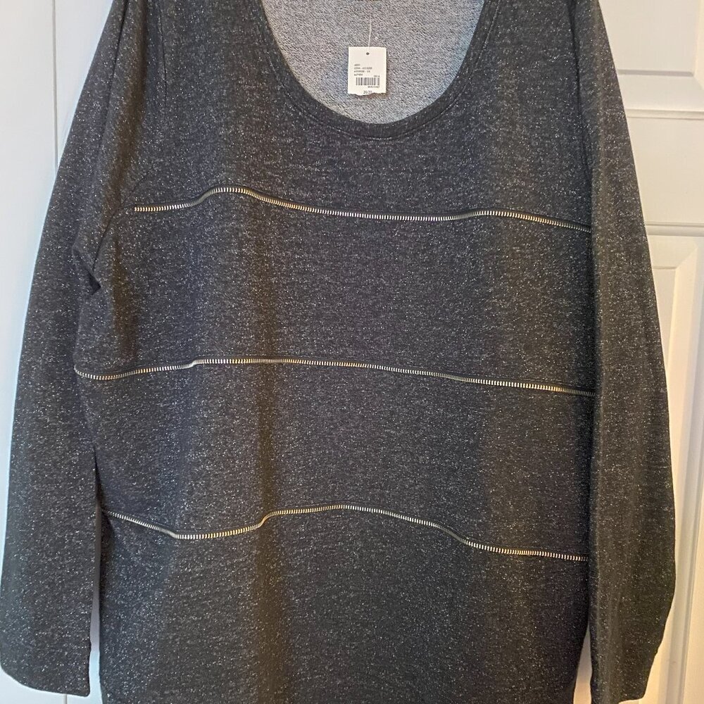 NWT Lane Bryant Swearshirt with Zipper and Sparkle Detail, Size 26/28